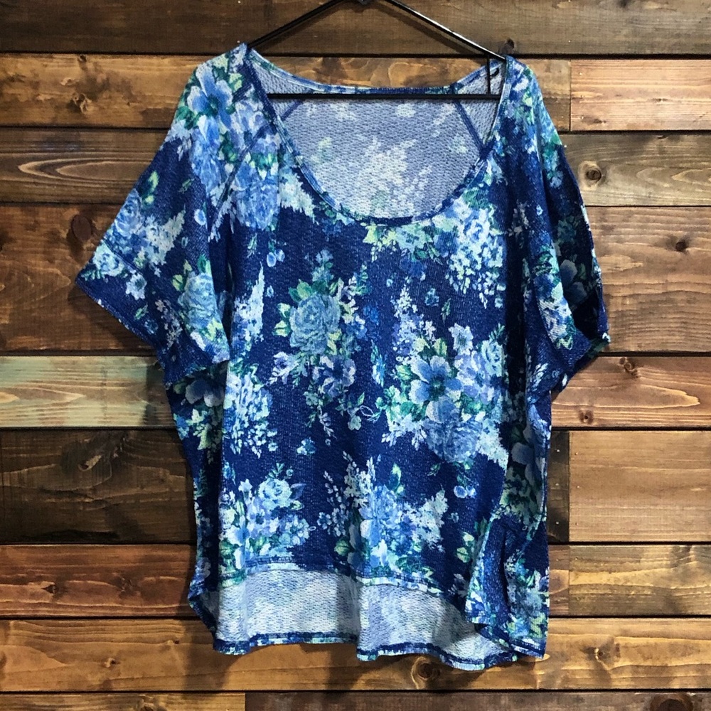 Jessica Simpson Blue Floral Top